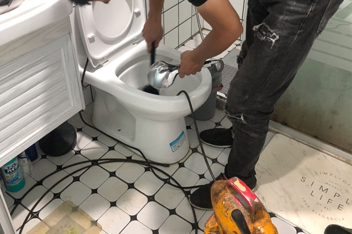 邛崃疏通下水道