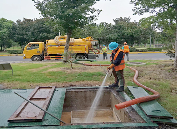 邛崃化油池清理